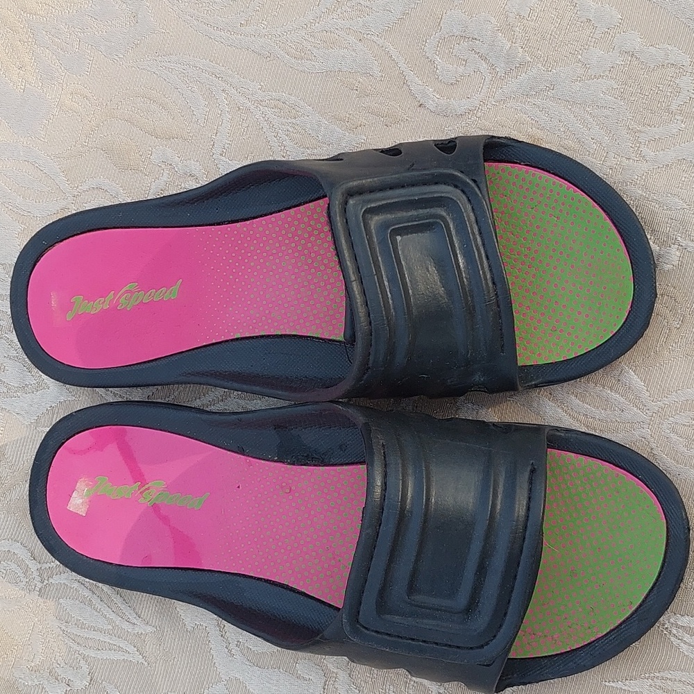 Just Speed Slippers